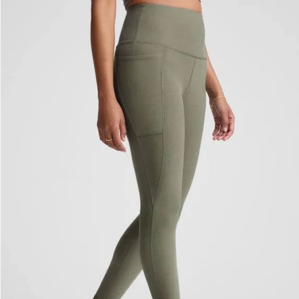 Beyond Yoga Spacedye Out of Pocket High Waisted Midi Leggings in Pewter Heather